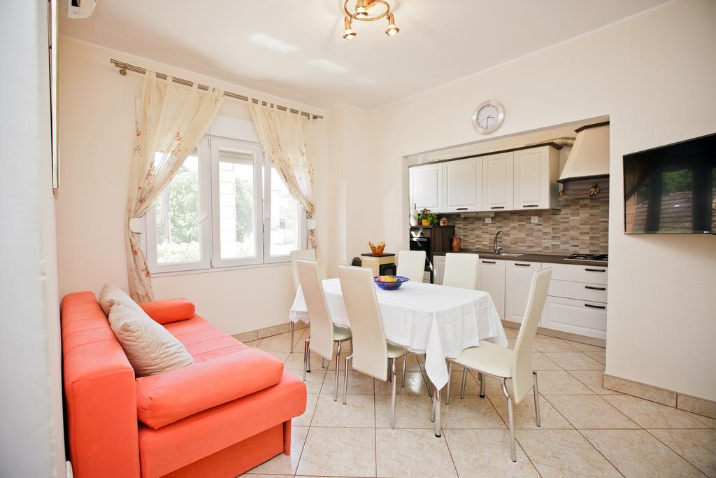 Villa Stana Vinišće Εξωτερικό φωτογραφία